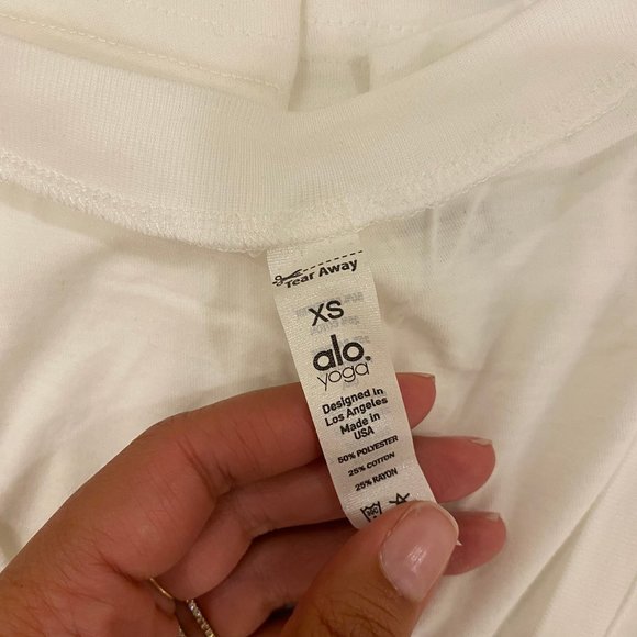 NWT Alo Yoga Vibration Tank, White - Picture 7 of 7